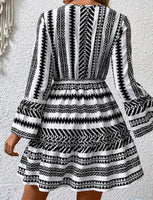 Geometric print ruffle Sleeve dress